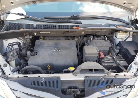 2012 Toyota Sienna Xle 7 Passenger z USA, uszkodzony, nr VIN 5TDDK3DC2CS030751